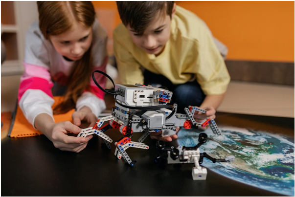 How Do STEM Toys Benefit Your Kids